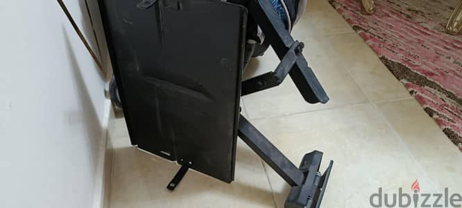 حامل تلفزيون وريسفر لونه اسود