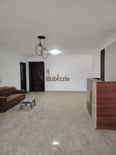 Office for rent, 200 sqm, high-end (super-lux) finishing, prime location in Zahraa El Maadi.