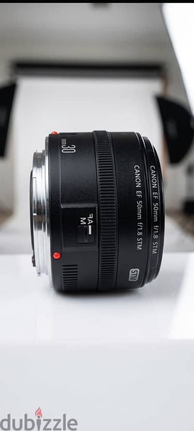 Canon lens EF 50mm  1 : 1.8