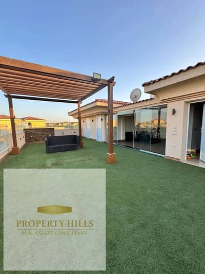 Villa for sale in prime location with pool view ready for immediate delivery in a compound of villas only already inhabited by the square of ministers