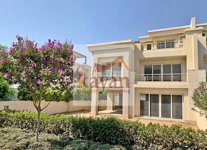5 BR Twin House with Garden in Festival City