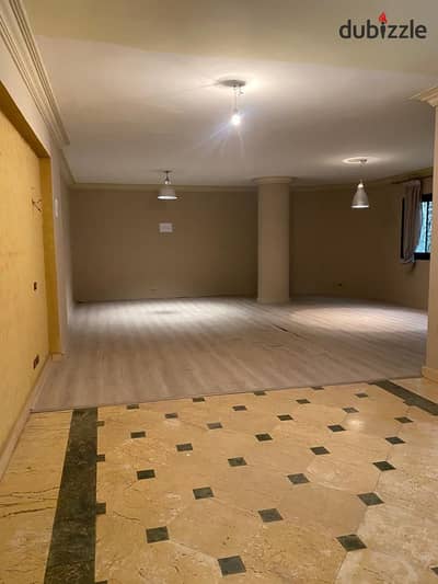 Commercial and administrative headquarters for rent 340m + 80m returns in Al-Wuzara Square Sheraton Heliopolis, ground floor, 3 entrances, licensed, suitable for clinics, companies, and educational centers