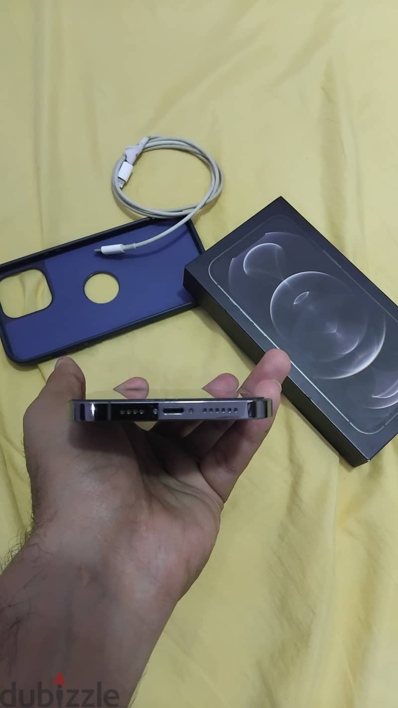 Iphone 12 pro max 1