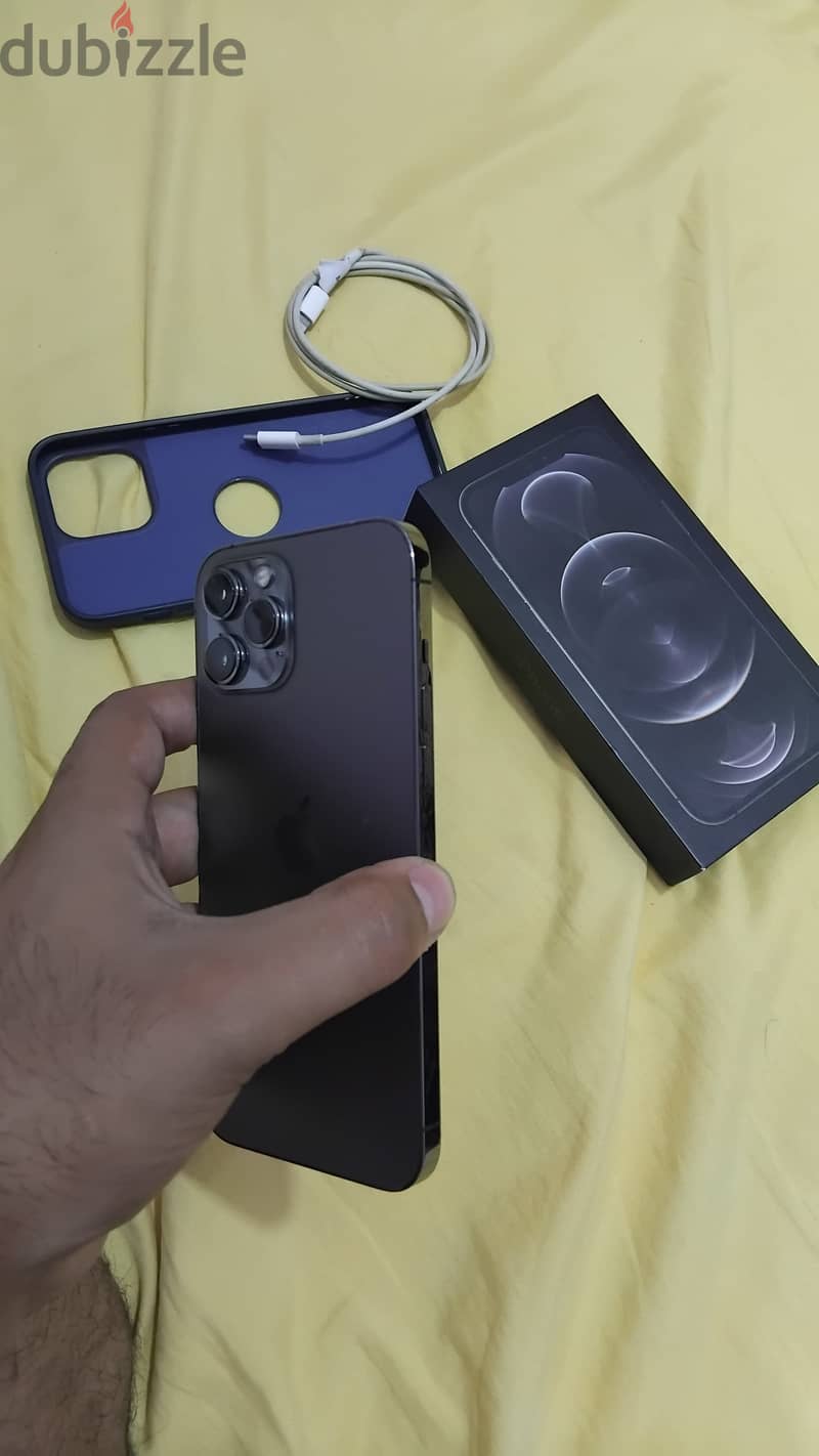Iphone 12 pro max 3