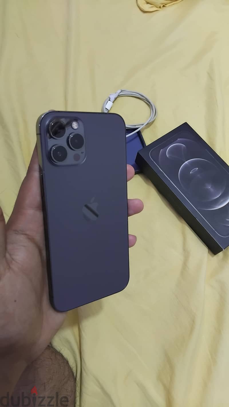 Iphone 12 pro max 4