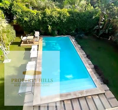 For distinguished clients, the latest private villa with a private pool is available for immediate delivery in the most upscale and finest community compound Hyde Park, with landscape and water feature view, 559 meters in the gathering.