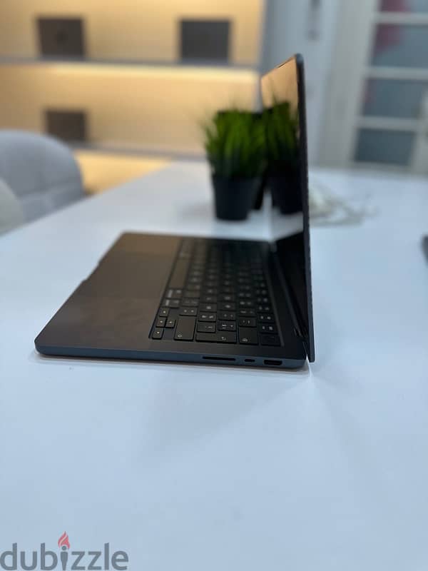 MacBook Pro m3 pro 14inch 2