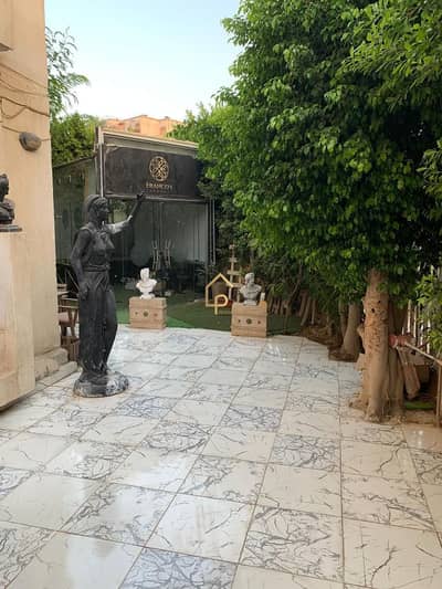 شقة أرضي بجاردن للبيع في حدائق المهندسين زايد