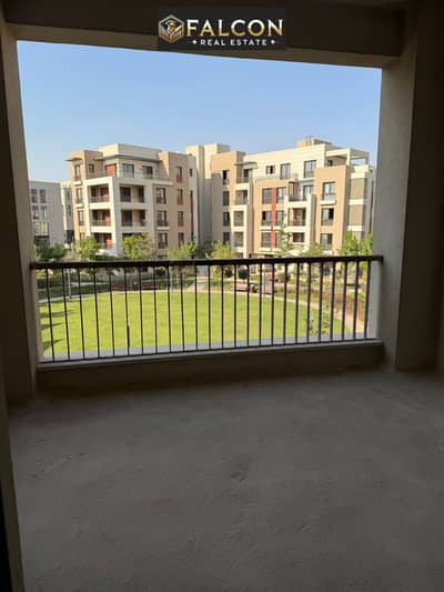 شقه متشطبه بخصم 36% للكاش , prime community ديستريكت 5 قلب التجمع الخامس , دقائق لـ الجولدن اسكوير District 5, Fifth Settlement