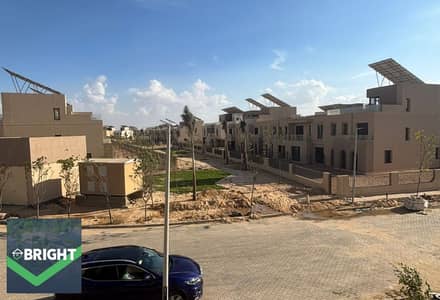 بأرخص سعربنتهاوس 142م+31روف استلام فوري موقع مميز