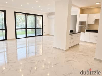 شقة ارضي بجاردن بتكييفات ومطيخ ودريسينج 3 غرف  للإيجار - سوديك إيست تاون