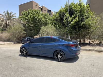 Hyundai Elantra 2016