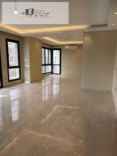 تريبلكس للإيجار أول سكن في سوديك إيستاون Sodic Eastown New Cairo 3 غرف نوم 3 حمامات غرفة مربية مطبخ وتكييفات