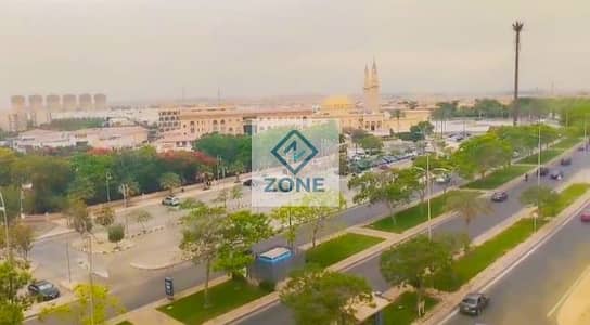 للبيع شقه 135م فيو الفودكورت غير مجروحه بسعر لقطه