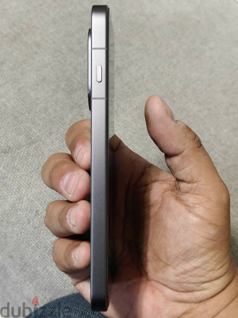 OPPO Find X9 pro 4