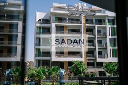 شقة بجاردن خاص بخصم 40% وتقسيط في كمبوند ذا ايكون في قلب التجمع الخامس خلف كمبوند "هايد بارك" بالقرب من شارع التسعين دقائق للجامعة اللامريكية Auc