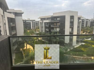 Studio for sale in Privado, Madinaty, with a low down payment. Located on a typical floor with a lake view and a prime location facing "The Spine. "HS