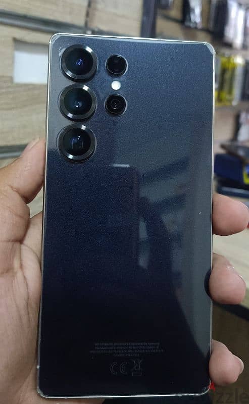 SAMSUNG S25 ULTRA 1