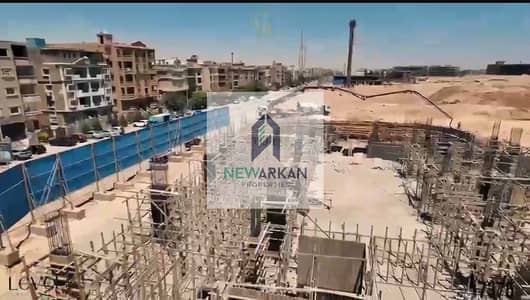 shop for sale32m, 8 out door, top loc, 6 october, 10%dp