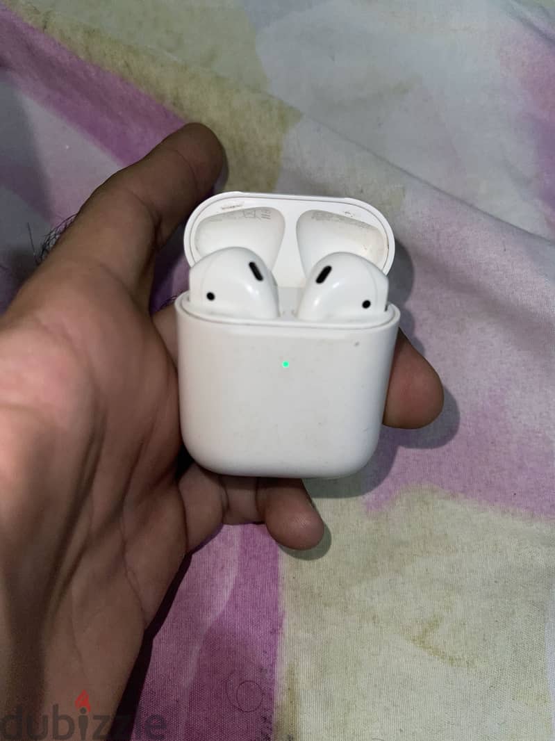 Airpods apple 2nd generation 4