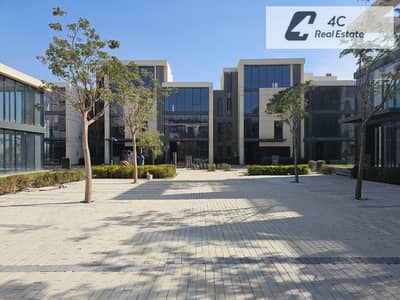 Under market price Office 355 m for sale ready to move very prime location view landscape in Heart Work Mountain View iCity , New Cairo Under market price Office 355 m for sale ready to move very prime location view landscape in Heart Work Mountain View iCity , New Cairo