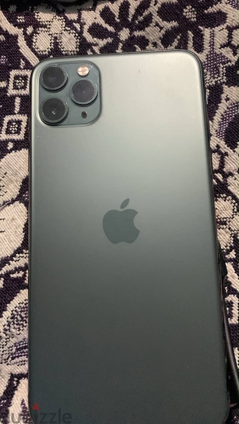 Apple - iPhone 11 Pro Max 2