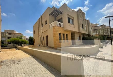 توين هاوس متشطب للبيع في كمبوند جرين 4 بالم هيلز 6 أكتوبر أمام أركان بلازا الشيخ زايد محور 26 يوليو Green 4 Compound Palm Hills 6th Of October