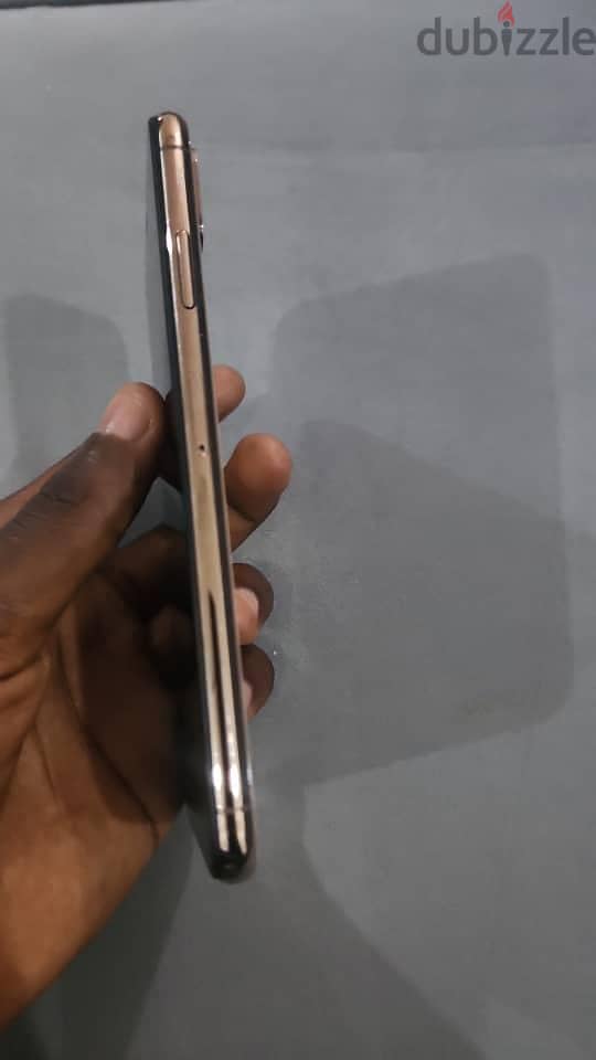 Apple - iPhone XS Max 2