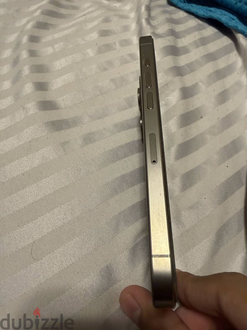 Apple - iPhone 15 Pro 2