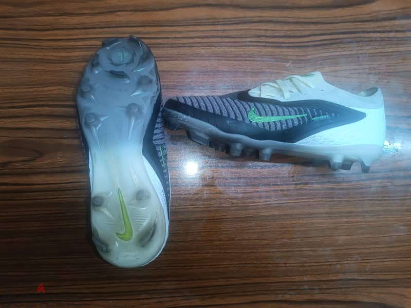 Nike Phantom 6  2