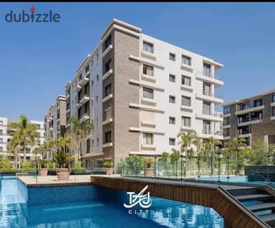 للبيع اخر دوبليكس دبل فيو بالتقسيط علي 10 سنين بكمبوند تاج سيتي التجمع الاول  Last duplex for sale with a double view in Taj City Compound, New Cairo.