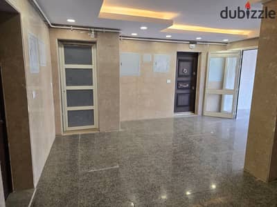 للبيع في B14 - مجموعة 141 - سعر تنافسي - جنب الخدمات - استلام قريب