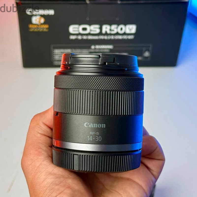 Canon R50 V 3