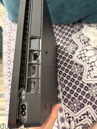 بلايستيشن ٤سليم واحد تيرا نظيف PS٤ Playstation٤