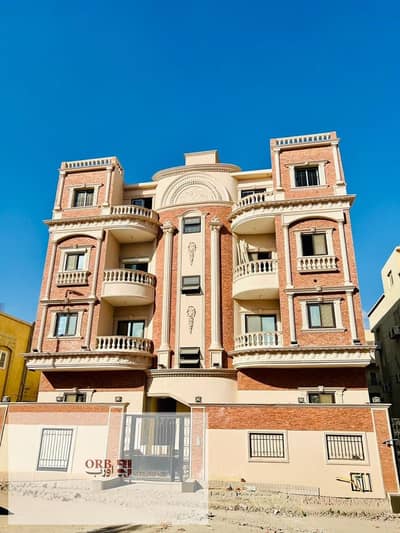 Apartment for Sale in Al Banafseg Villas 1 New Cairo 220 sqm 3 Bedrooms Third Floor Elevator to Roof Ready to Move Near Mohamed Naguib Axis