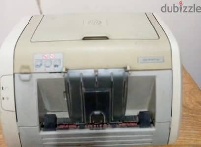 طابعة ليزر من نوع HP LaserJet 1018.