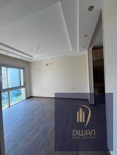 اخر استوديو بفيو water features بسعر مميز وبالتقسيط في كمبوند كامل الخدمات والمرافق-سور بسور بمدينتي -كمبوند سراي اخر استوديو بفيو water features بسعر مميز وبالتقسيط في كمبوند كامل الخدمات والمرافق-سور بسور بمدينتي -كمبوند سراي