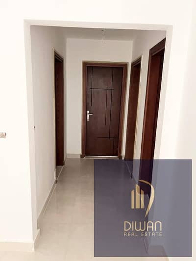 Apartment for sale with a water feature view in The Crest compound—Next to Hyde Park—directly overlooking South 90th Street and the Middle Ring Road,