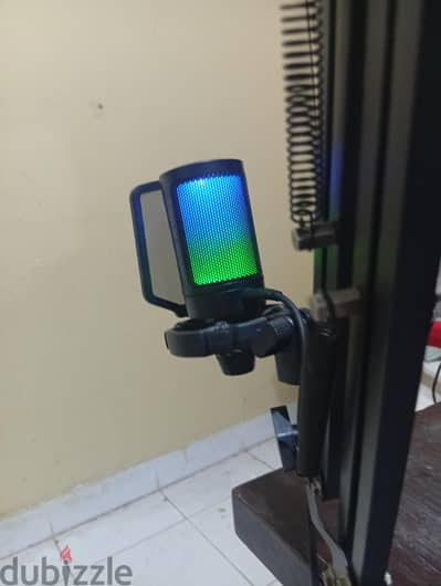 مايك fifine A6T, RGB (USB) + الستاند