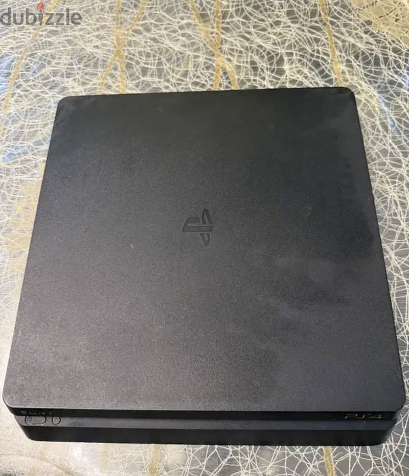 Ps4 slim 2
