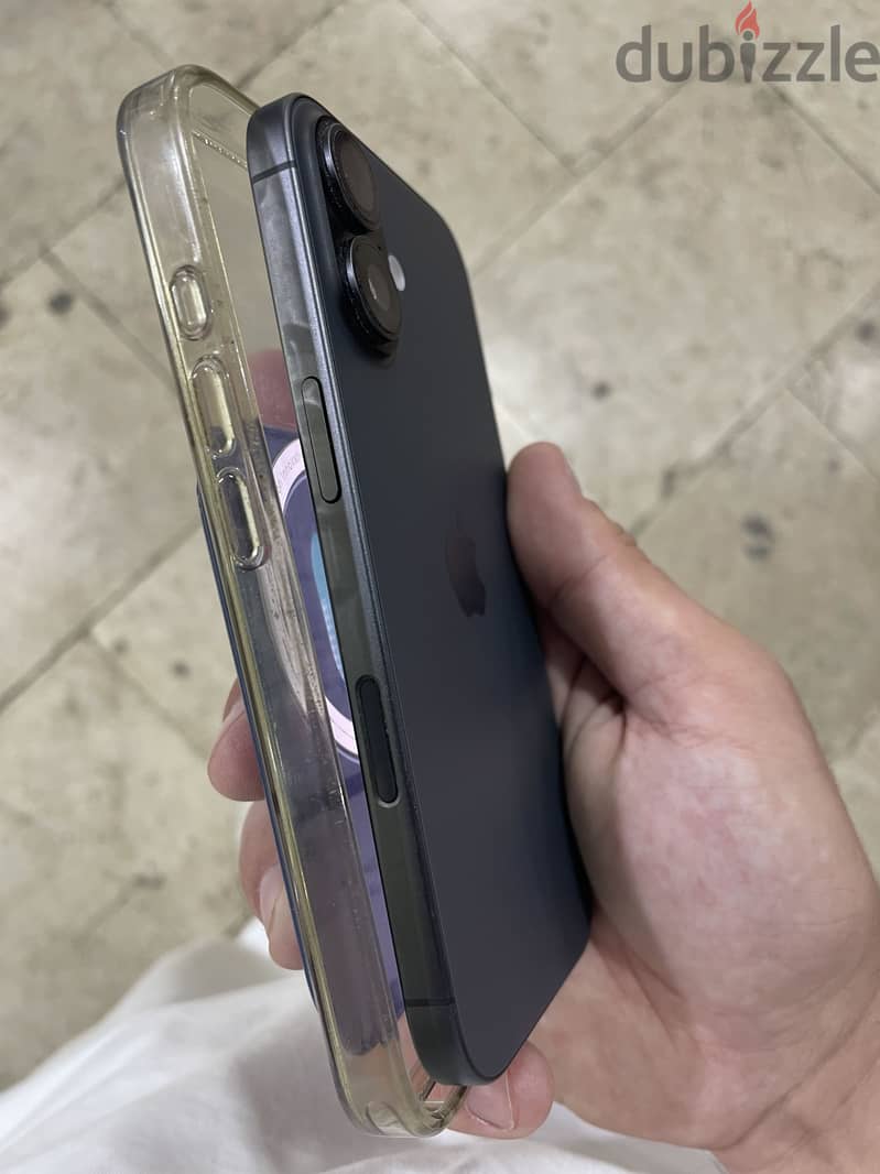 Apple - iPhone 17 2