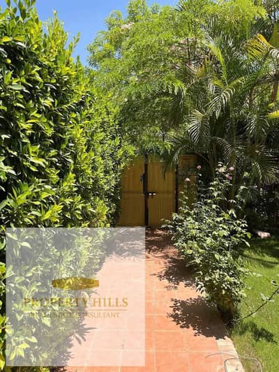 Last villa for sale view landscape in new cairo with old price