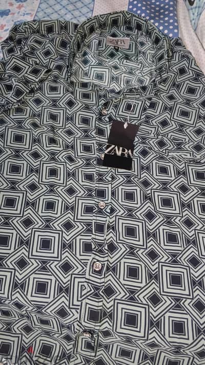قميص ZARA