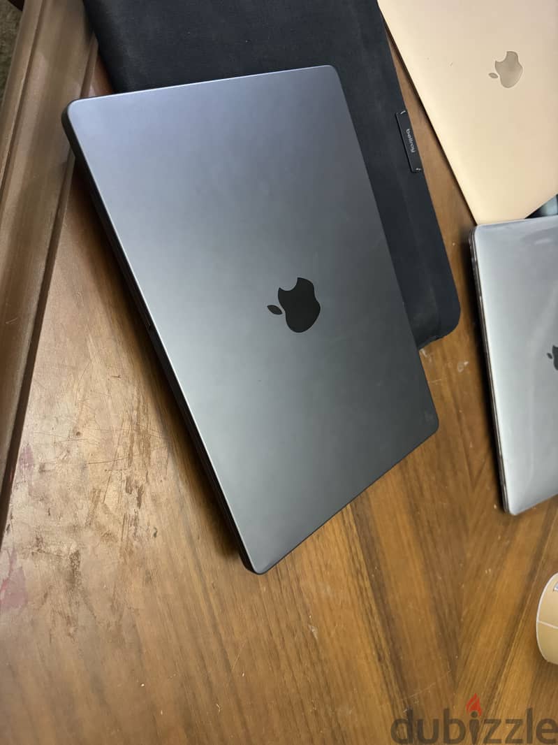 Macbook pro M4 locked 1