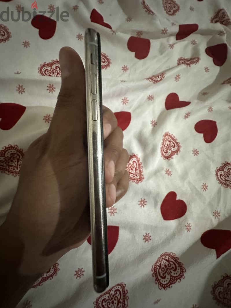 Apple - iPhone X 1