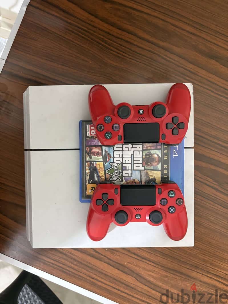 Playstation 4 fat 500GB 2 controllers 1