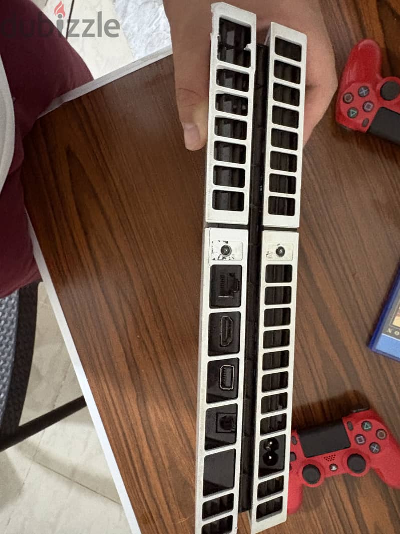Playstation 4 fat 500GB 2 controllers 3