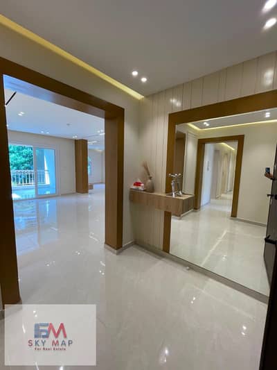 Not every "Ultra Super Lux" finish truly lives up to the description. This 175m² apartment in Madinaty features reliable, high-quality finishing and a