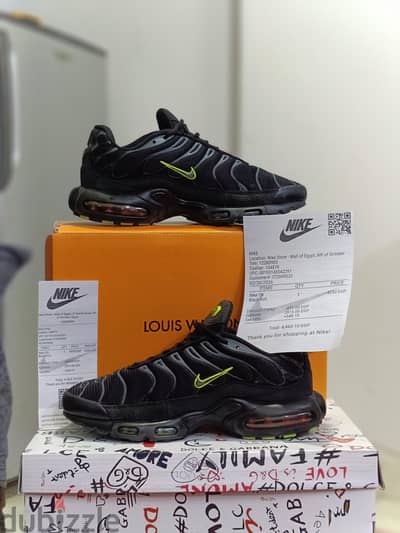 Nike TN Shoes Black Volt Used / جزمه نايكي تي ان فيتنامي بالاختام