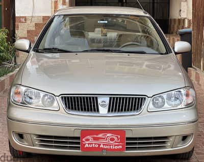 Nissan Sunny 2004 الوحيدة في مصر 20 الف كيلو
